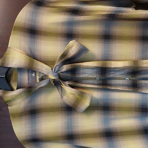 Cotelac long sleeve with tie on the neck. - Picture 2 of 9